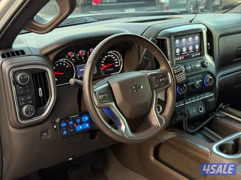 SILVERADO TRAIL BOSS _2022 عداد 30 الف فقط7