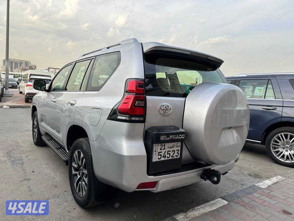 تويوتا برادو TXL موديل 2022 ماشي 73 الف صبغ الوكالة شرط الفحص بالكامل4
