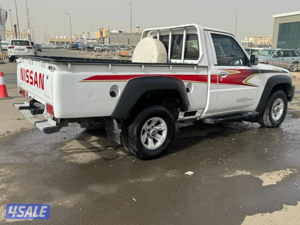 نيسان باترول SGL وانيت  موديل 2016 ماشى 228.000 k.m  وارد البابطين.2