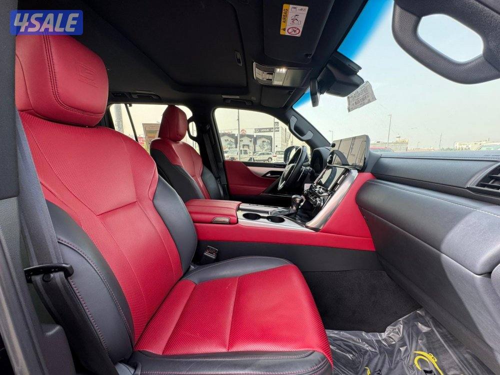 لكزس F.SPORT LX600 twin turbo.V6 موديل 2023  ماشى 81.000 k.m5