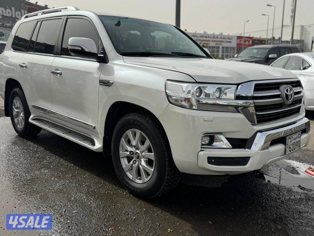 لاند كروزر GX.R-V8 موديل 2020 ماشى 237.000 k.m  وارد الساير .صبغ وكالة1