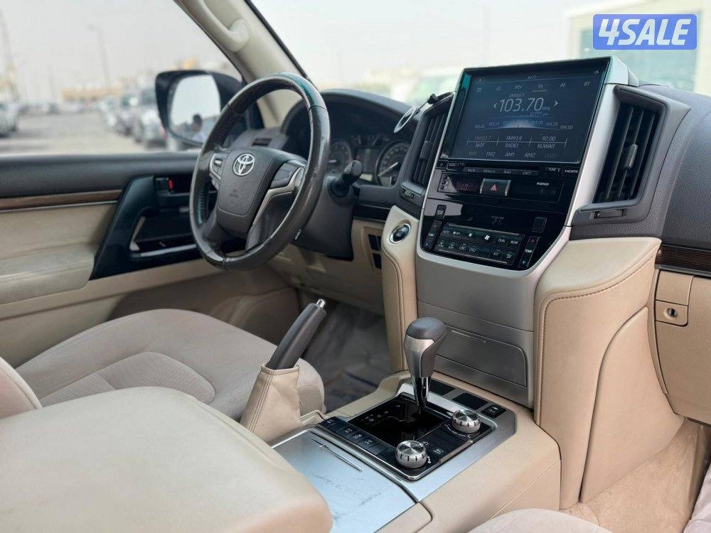 لاند كروزر GX.R-V8 موديل 2020 ماشى 237.000 k.m  وارد الساير .صبغ وكالة6