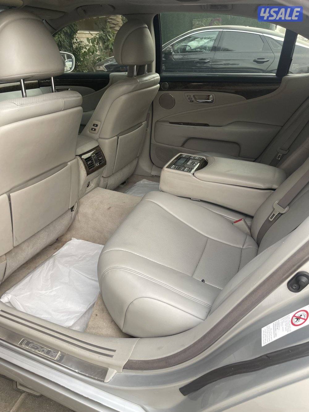 لكزس لارج ياباني 460 ماشي 2136