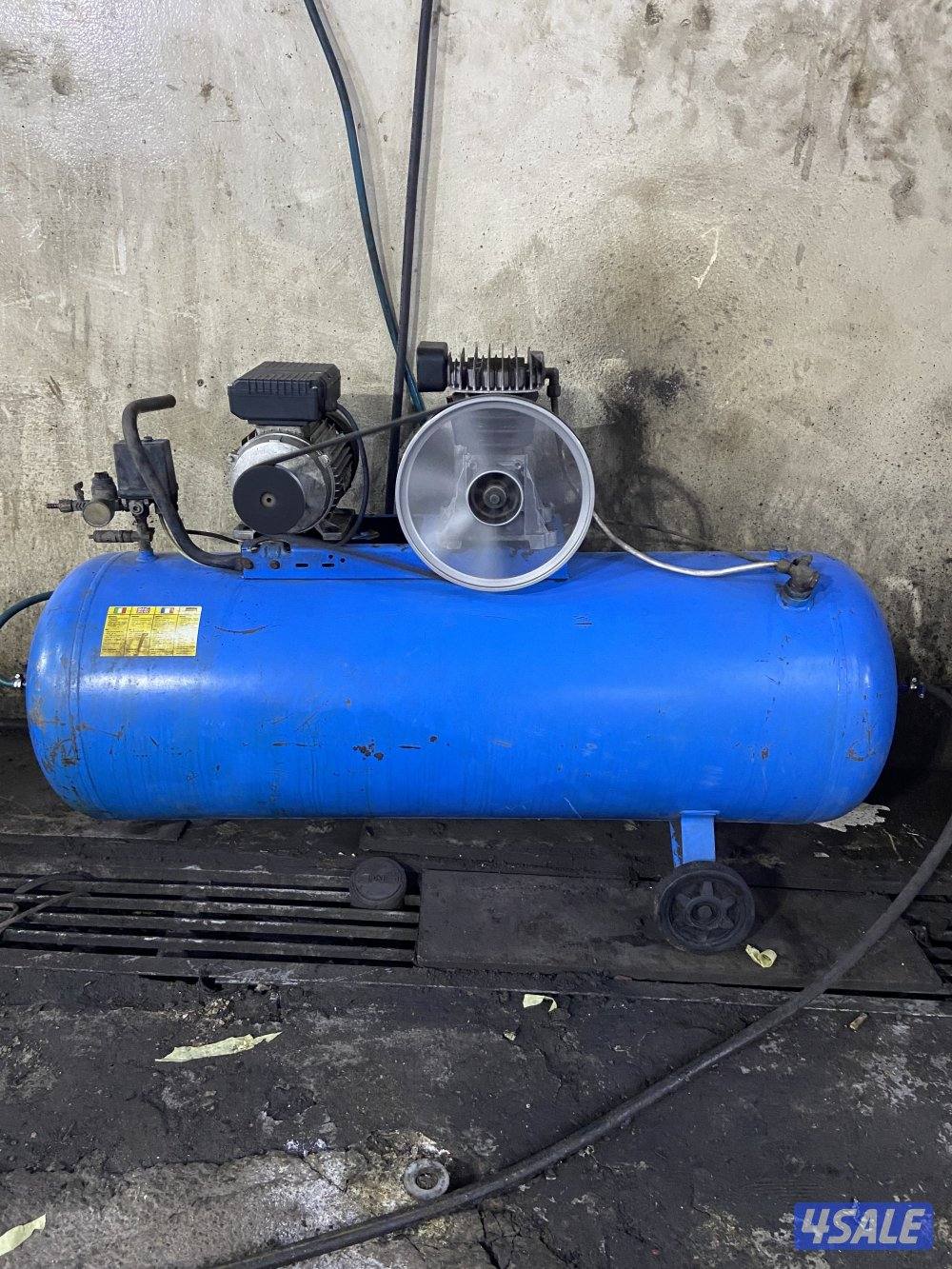 كمبريسر هواء عدد 211