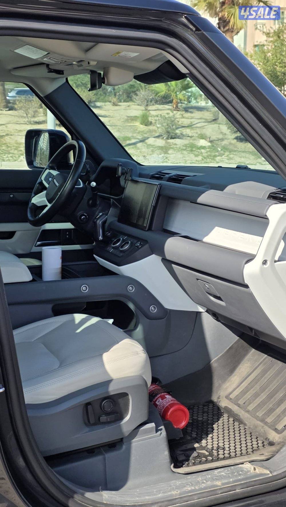 ديفندر ٢٠٢٤2