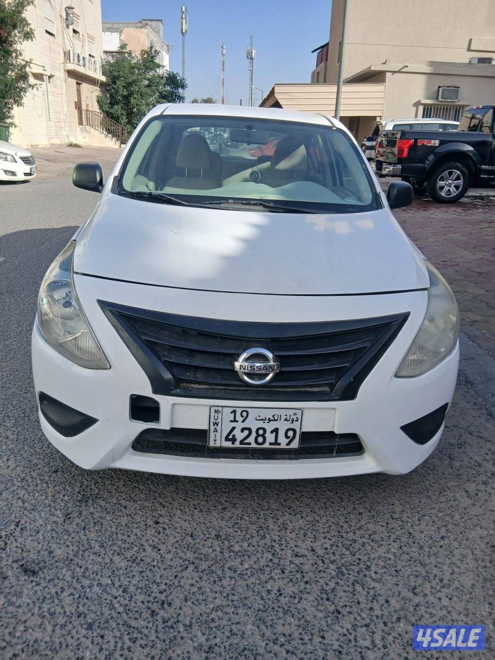 مقابل المسجد1