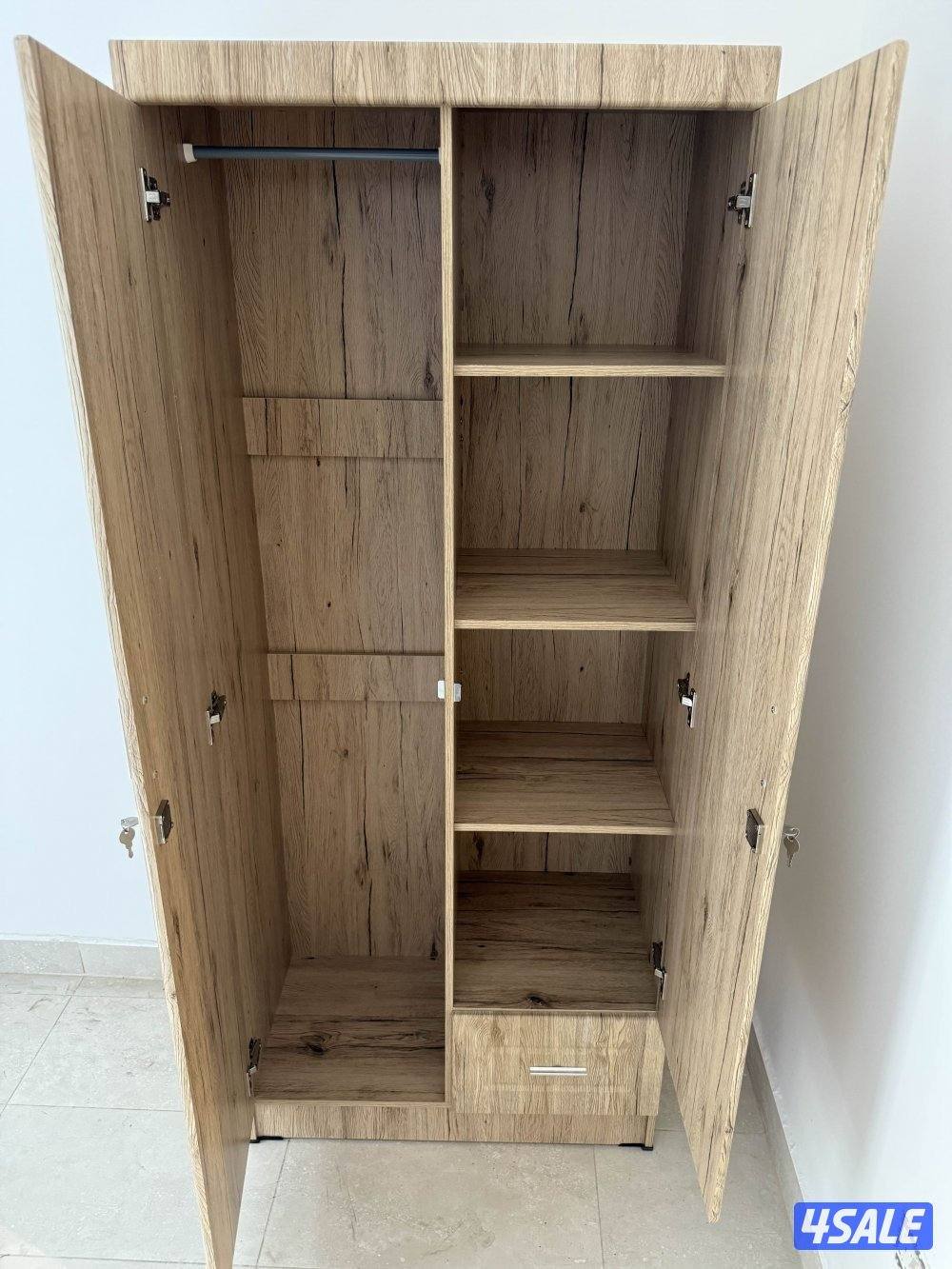 كبت ٢ باب ارفف وعلاقة جديد بسعر ٤٥ دينار0