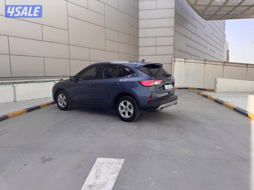 للبيع فورد إسكيب موديل 2022 الغانم عداد 87 الف2