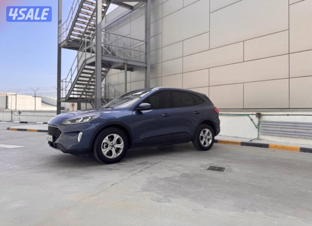 للبيع فورد إسكيب موديل 2022 الغانم عداد 87 الف5