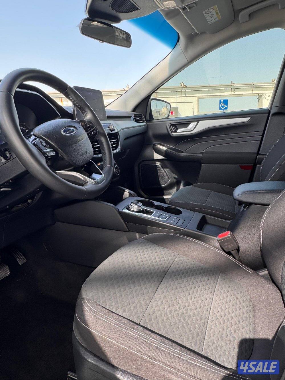 للبيع فورد إسكيب موديل 2022 الغانم عداد 87 الف8