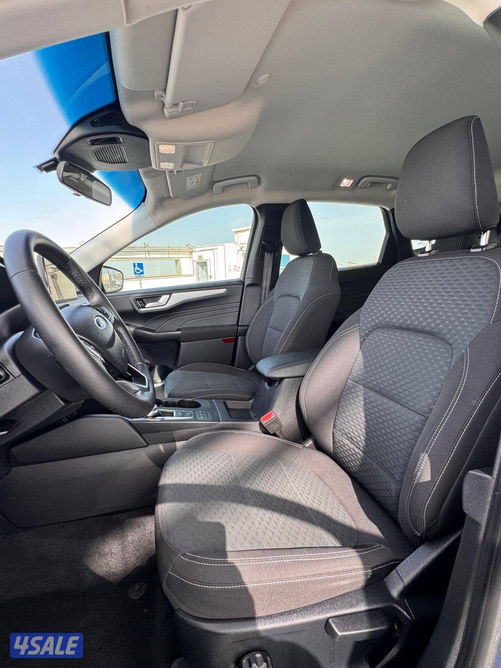 للبيع فورد إسكيب موديل 2022 الغانم عداد 87 الف9