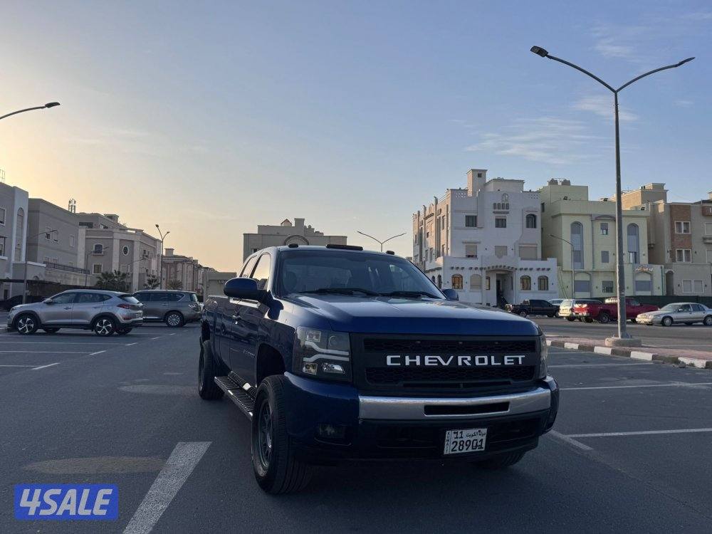 للبيع وانيت سلفرادو ٢٠١٣0