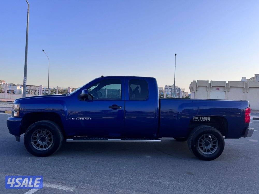 للبيع وانيت سلفرادو ٢٠١٣2