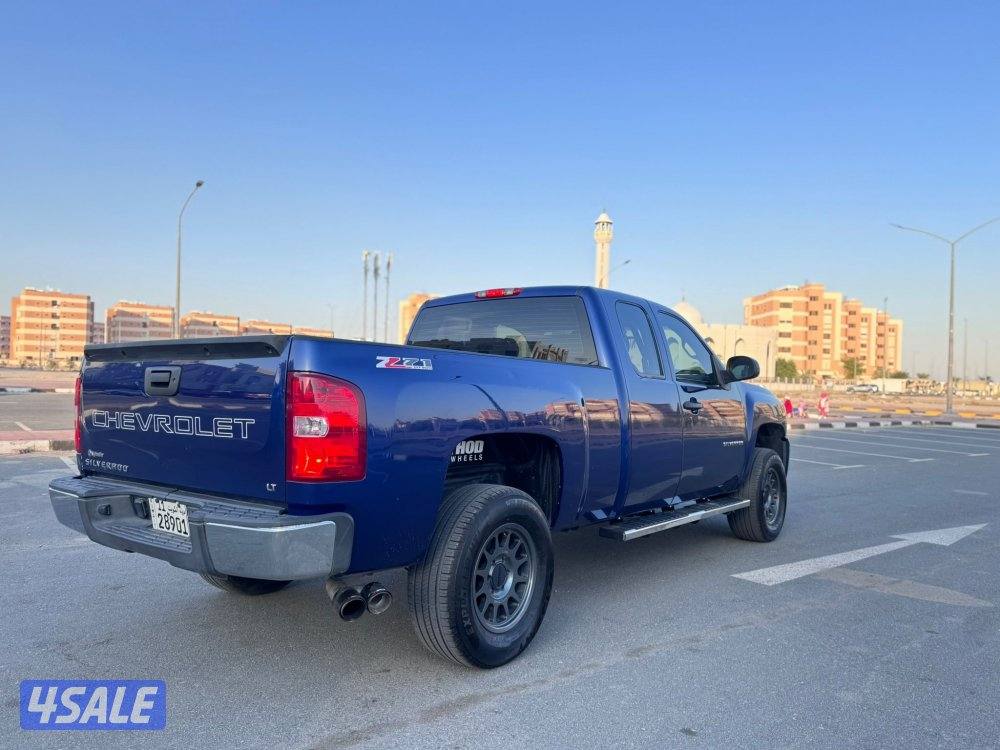 للبيع وانيت سلفرادو ٢٠١٣3