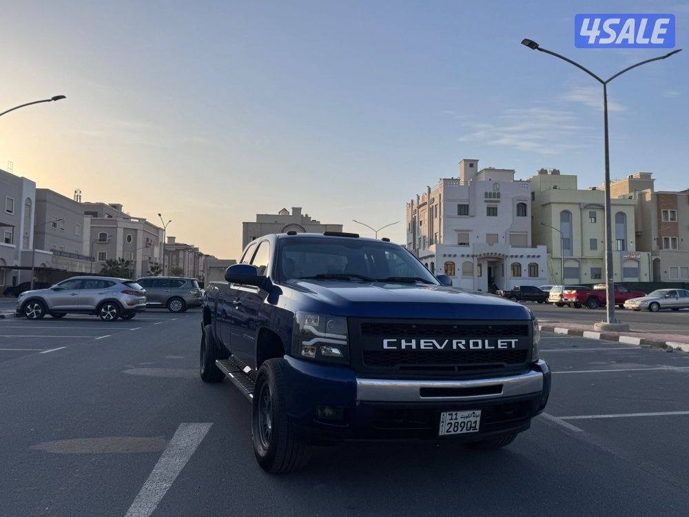 للبيع وانيت سلفرادو ٢٠١٣10