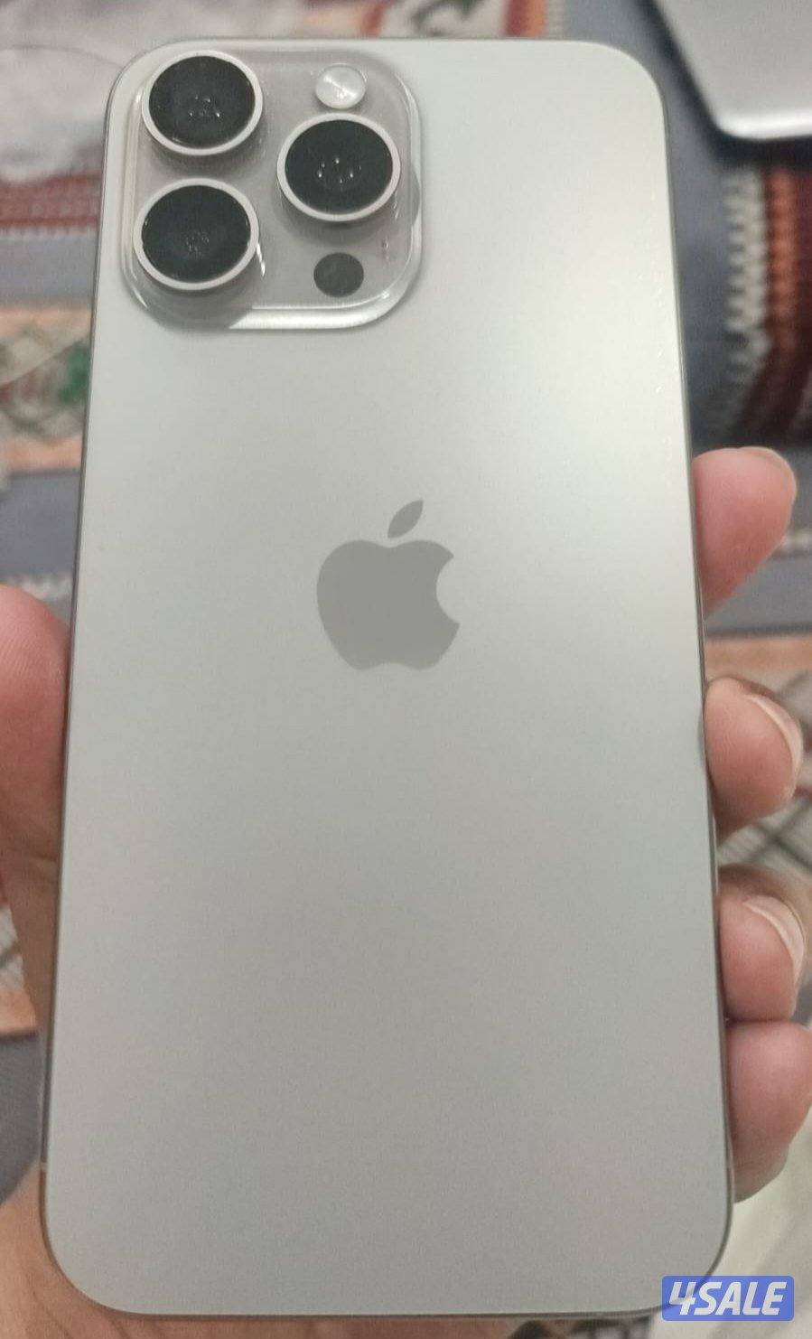 Iphone 15 pro max 256gb natural titanium (86% battery)0