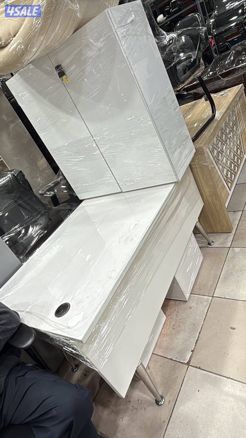 شراء وبيع جميع أثاث المكتبي0