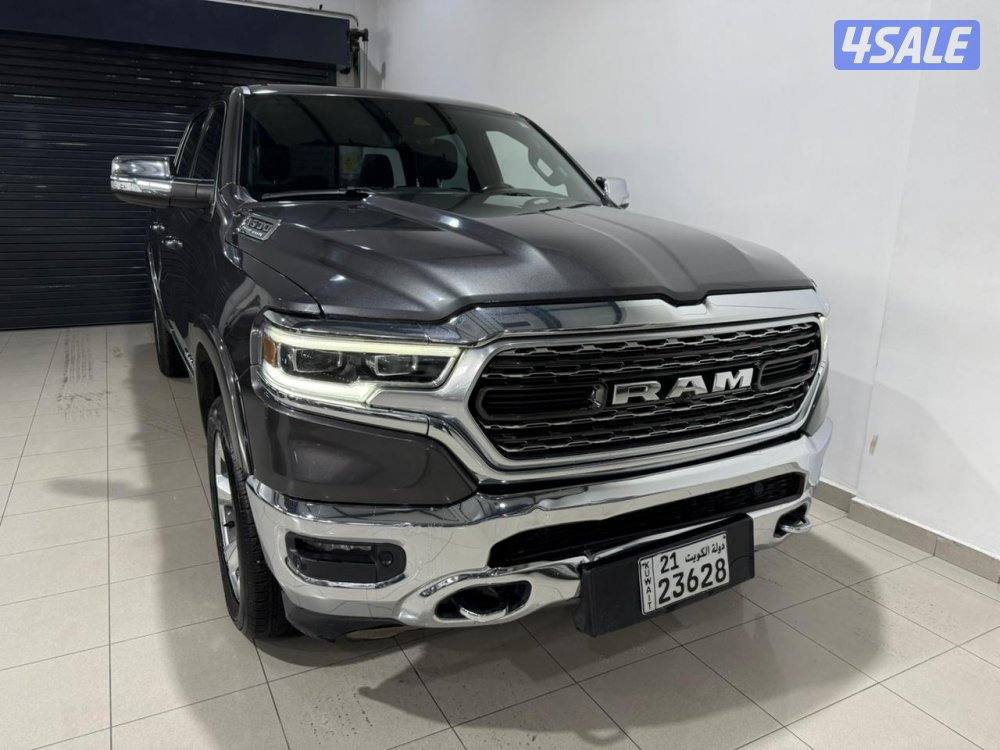 RAM 1500 Limited CC 4X4 E-Torque3