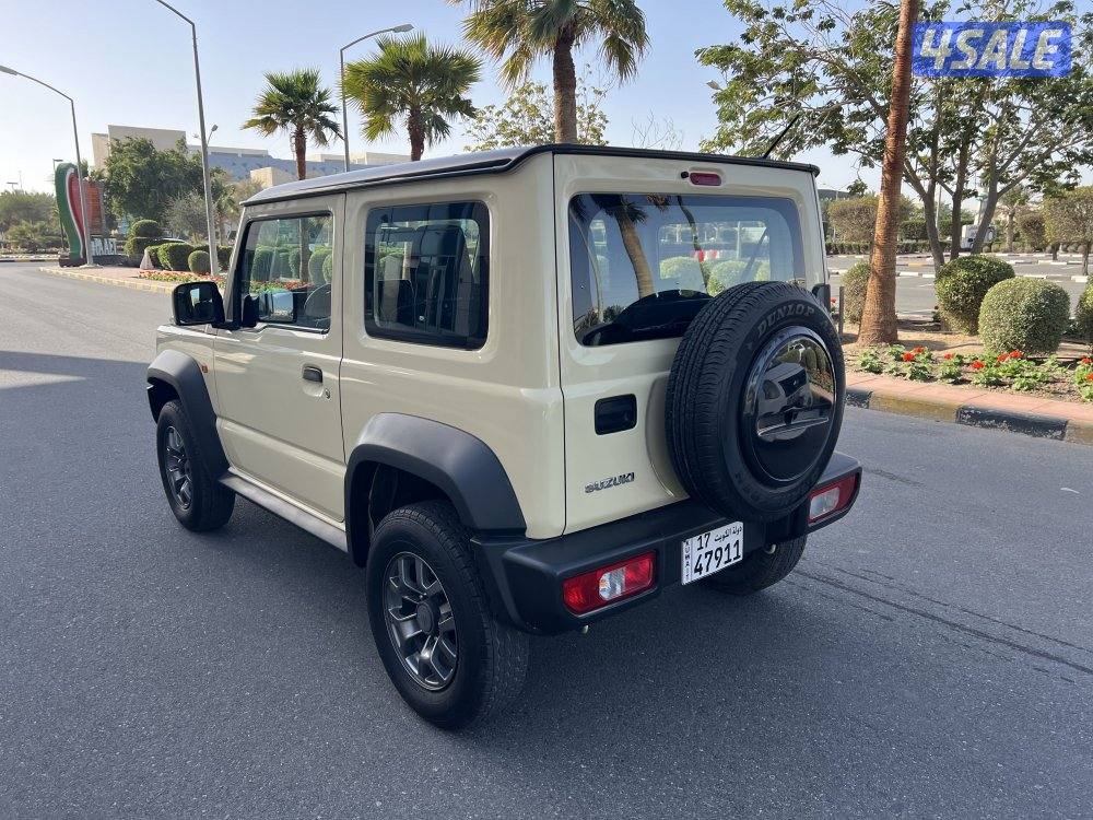 للبيع جيب سوزوكي جيمني موديل 2020 ( شـرط الـفـحـص بالكامل )4