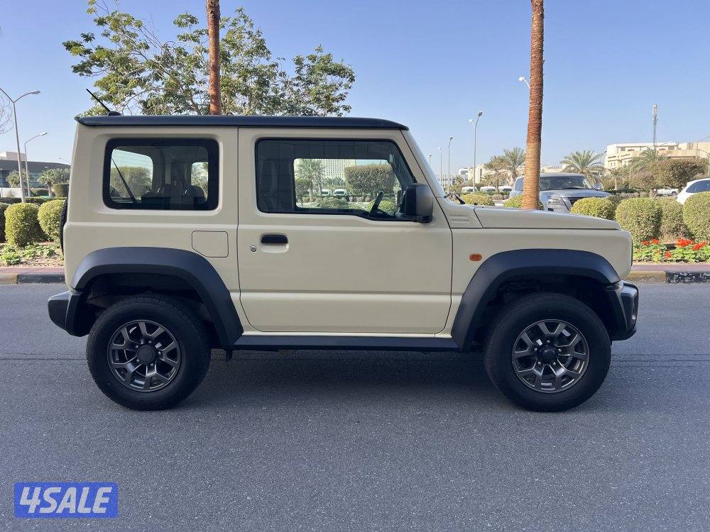 للبيع جيب سوزوكي جيمني موديل 2020 ( شـرط الـفـحـص بالكامل )7