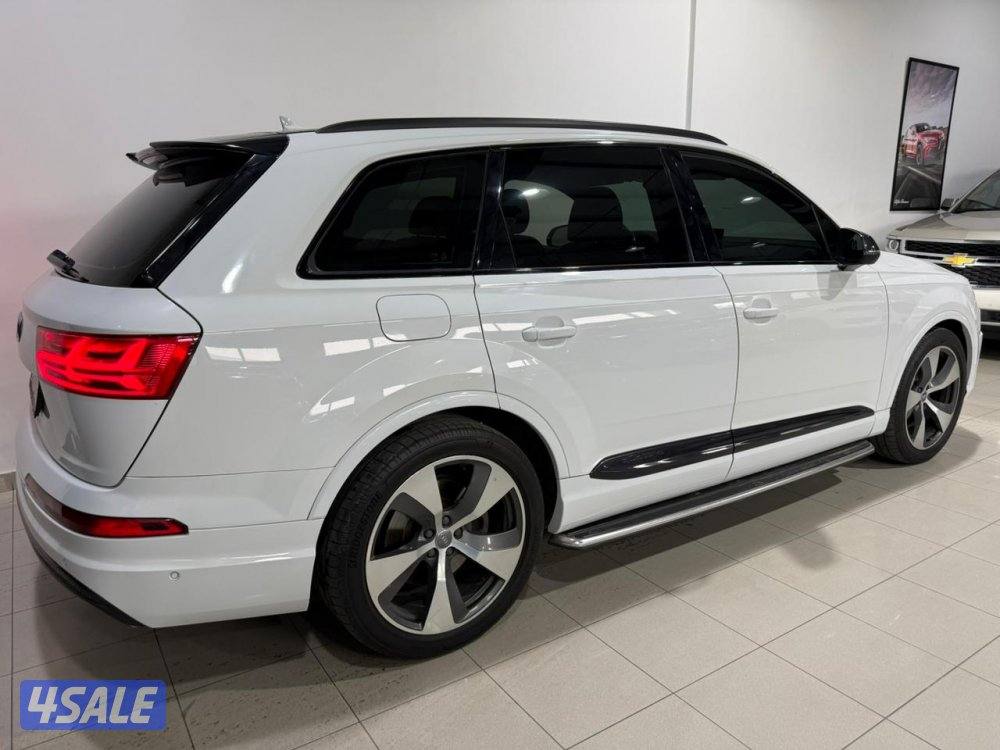 Audi Q7 55 TFSI Quattro S-Line1