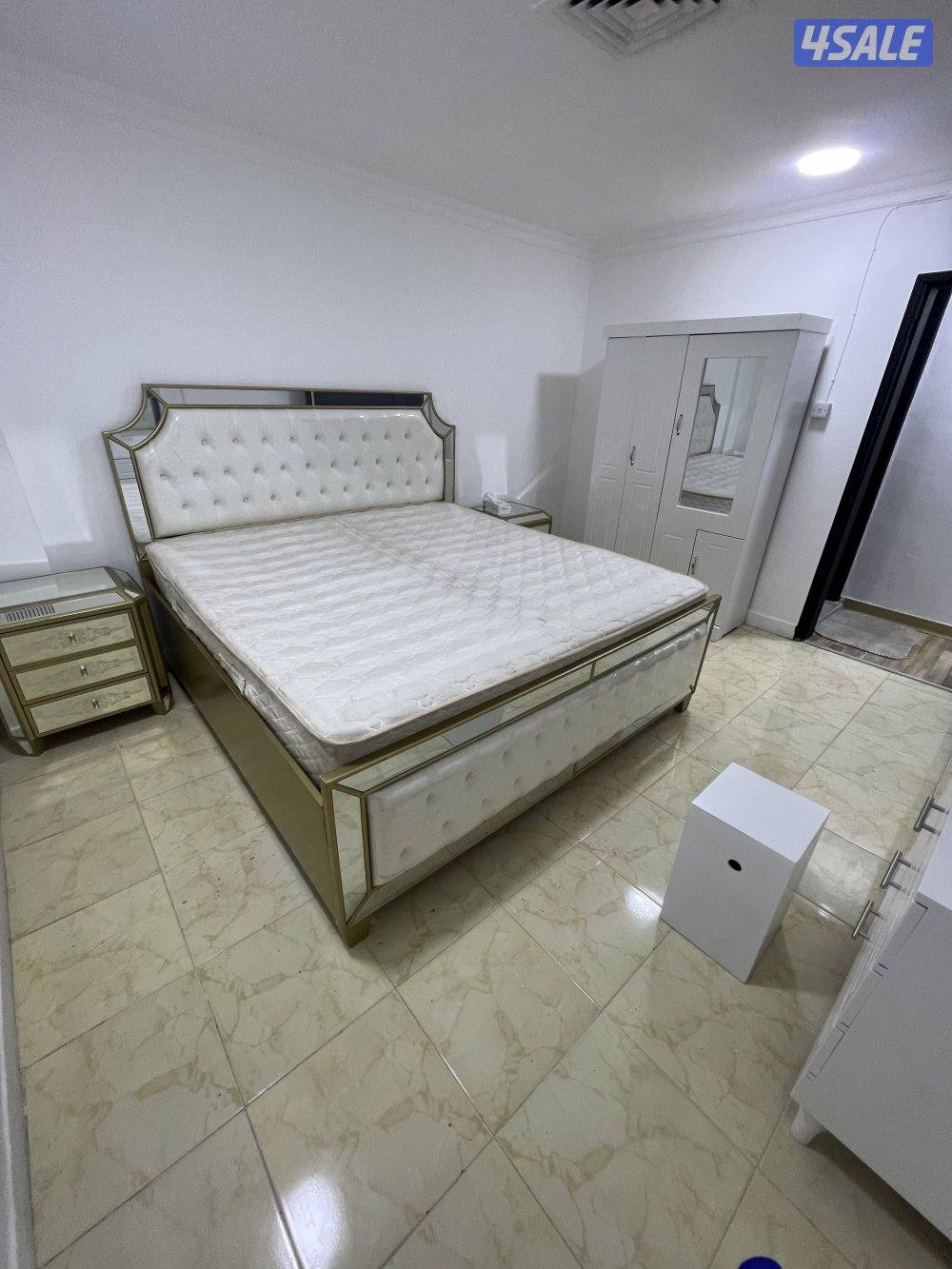 شقه للإيجار حولي شيء مرتب و نظيف فاضي وخلو مساحات كبيرة استلام فوري1