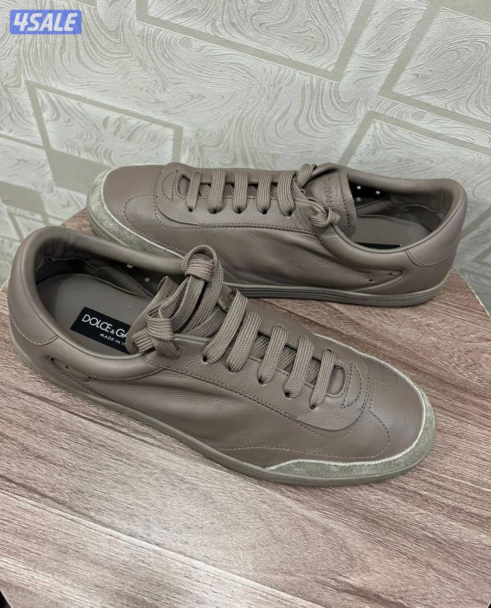 جوتي دولتشي اند غابانا مقاس ٤٣0