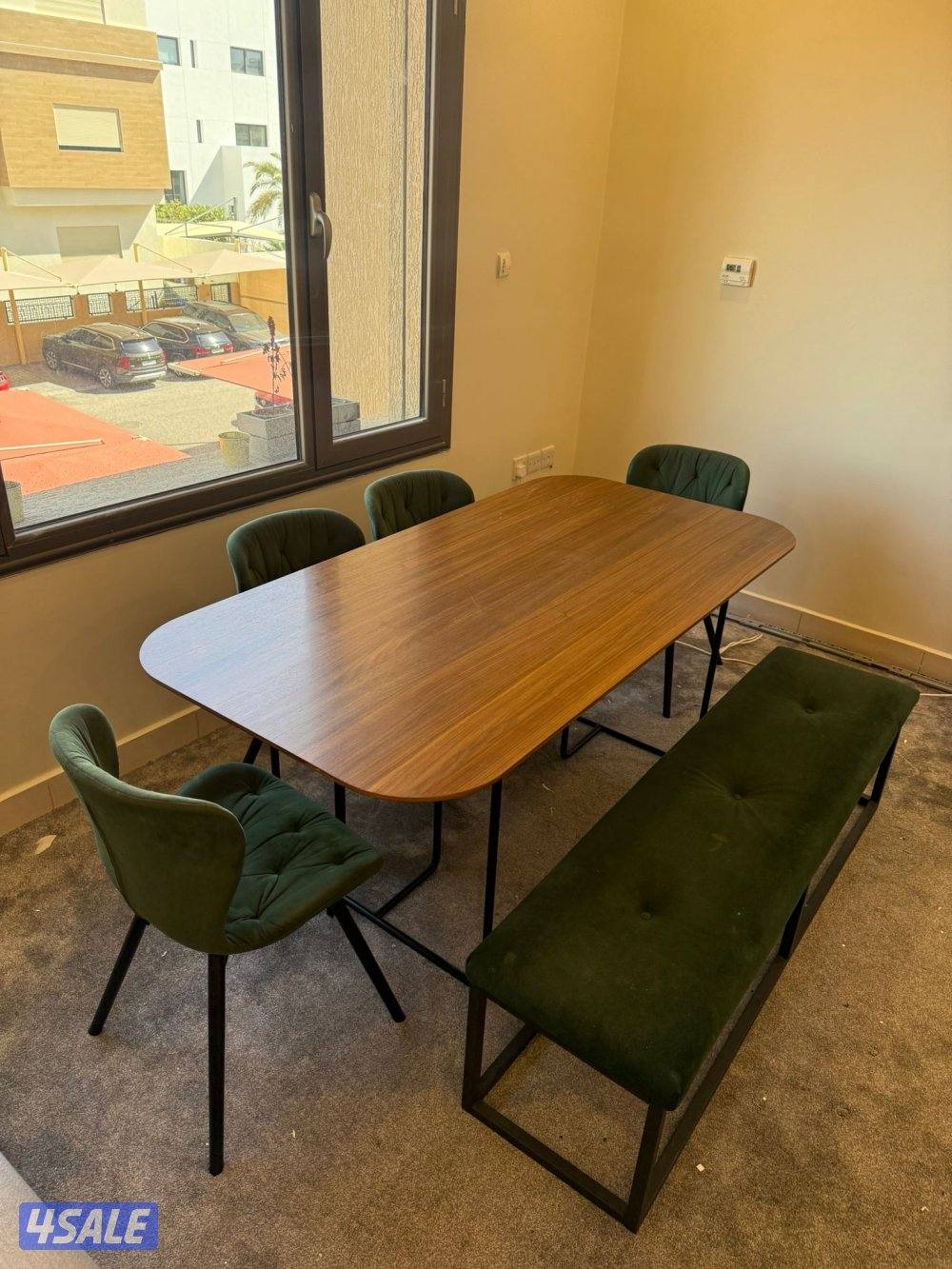 طاوله طعام 6 اشخاص0