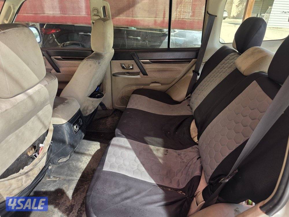 باجيرو 2014 - أبيض - مكينه كبيرة - شرط الفحص - مكينة وقير وشاصي3