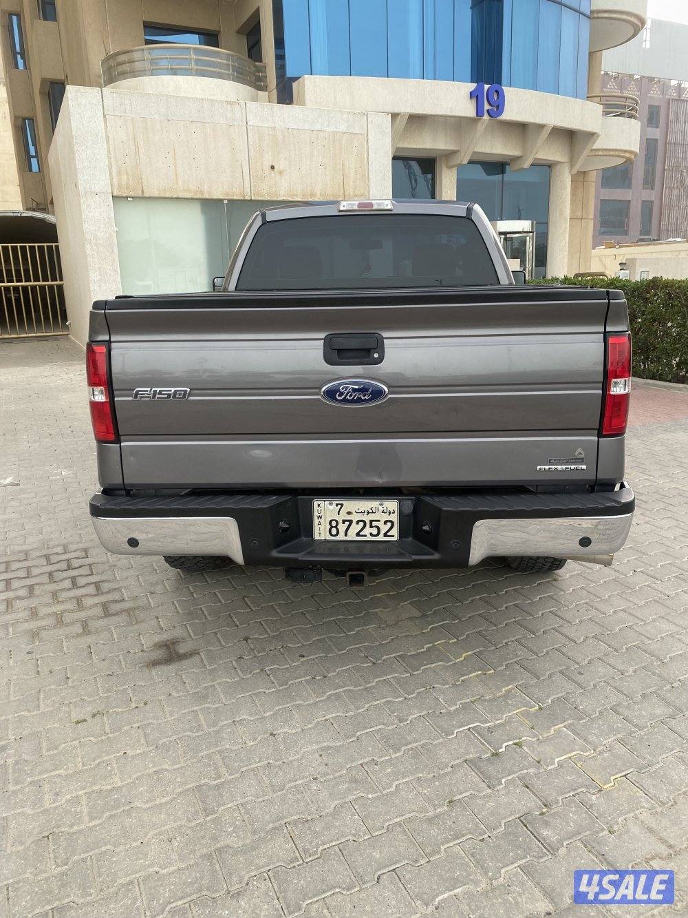 فورد صبغ الوكاله بلحاله ممتازه ماشي 236 شرط للفحص موديل 20148