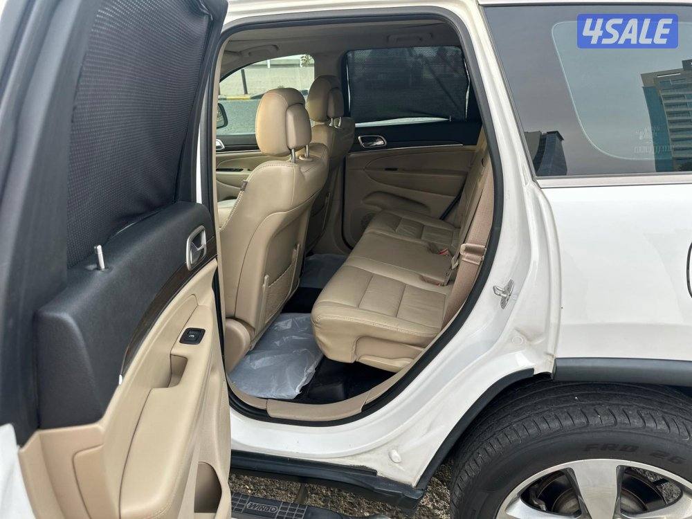 للبيع جيب جراند شيروكي موديل 2015 8 سلندر6