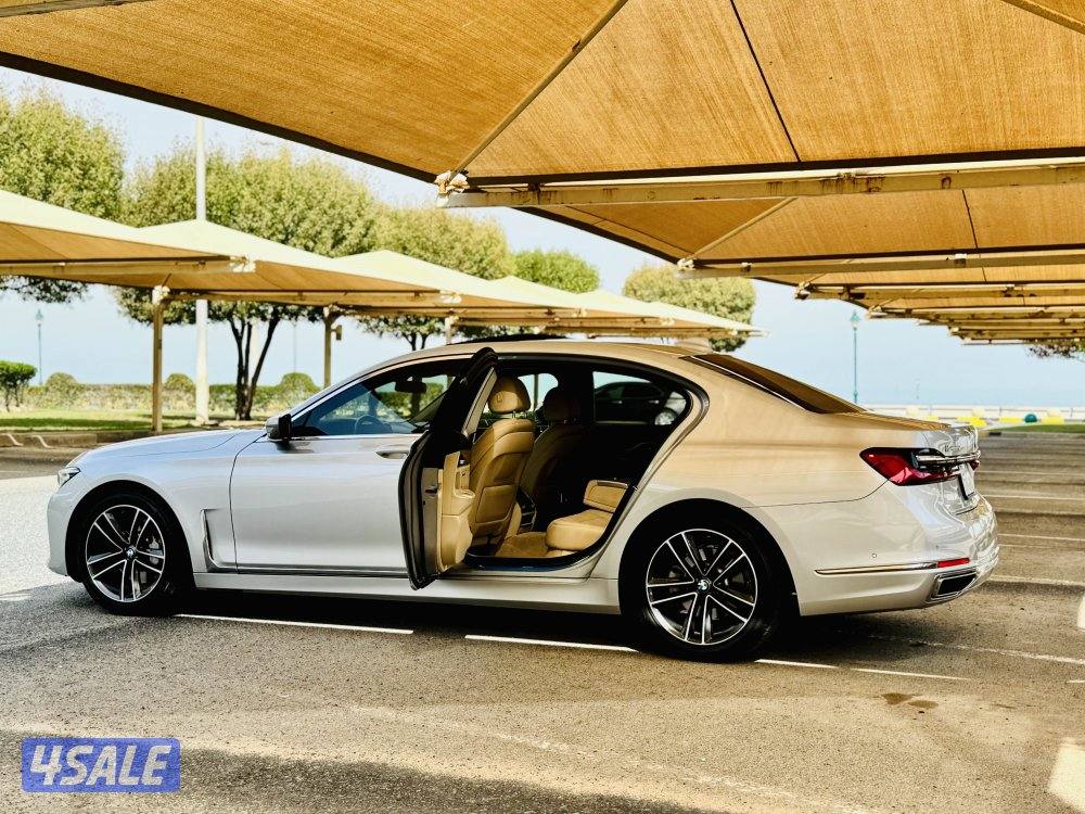 بي ام دبليو 730 Li اكسكلوزف 2020 عداد 28  الف الغانم3