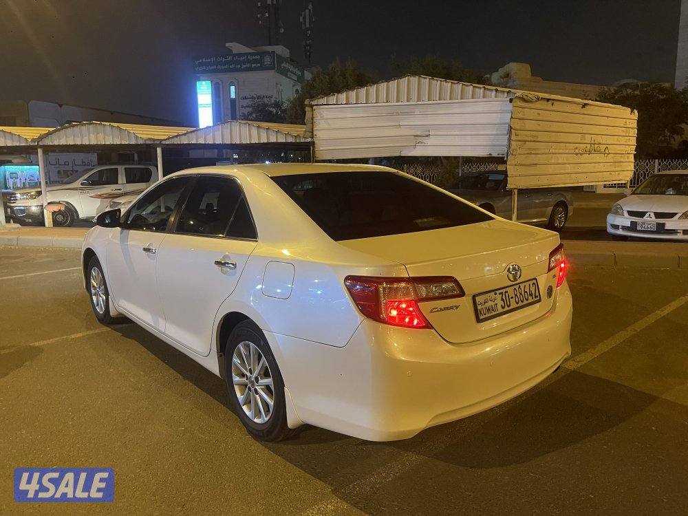 للبيع كامري 2015 GL5