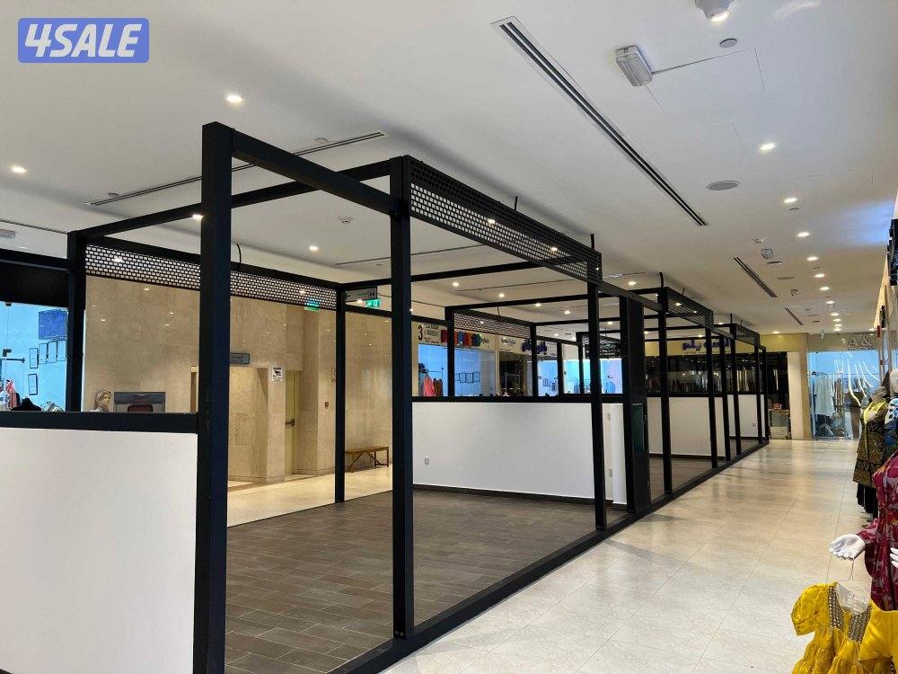 محلات للايجار في مجمع راقي بمساحات واسعة من المالك مباشرة بدون خلو0