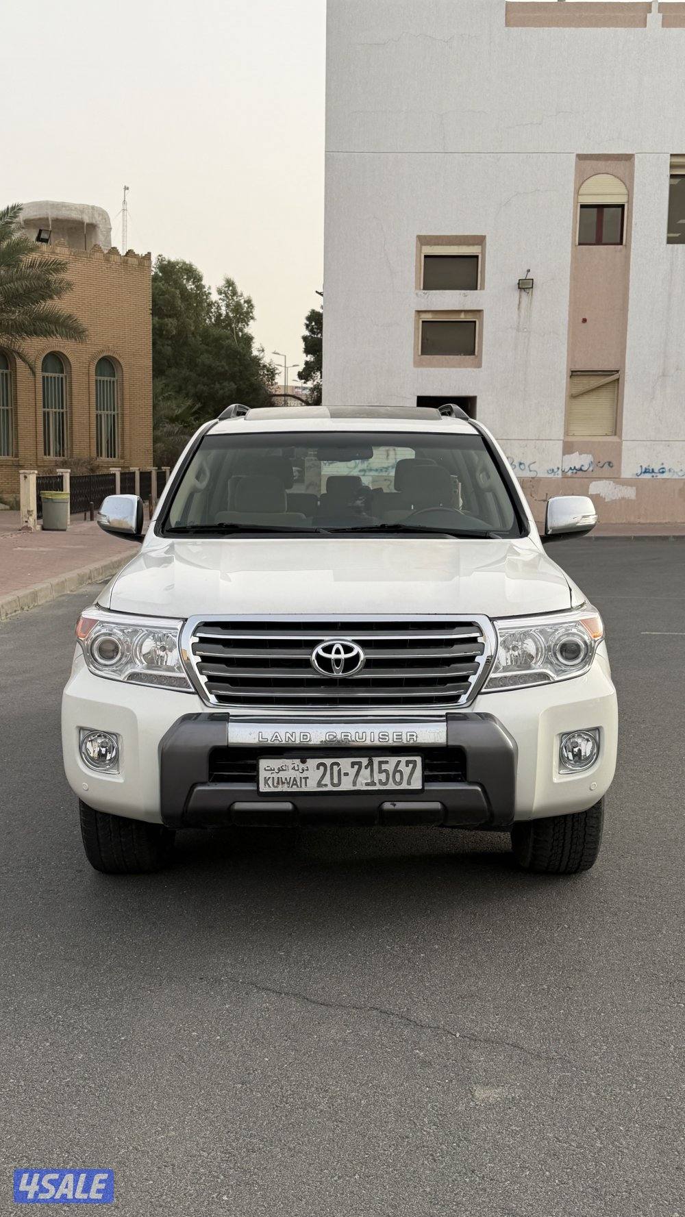 للبيع لاند كروز 2013  G.X.R 81