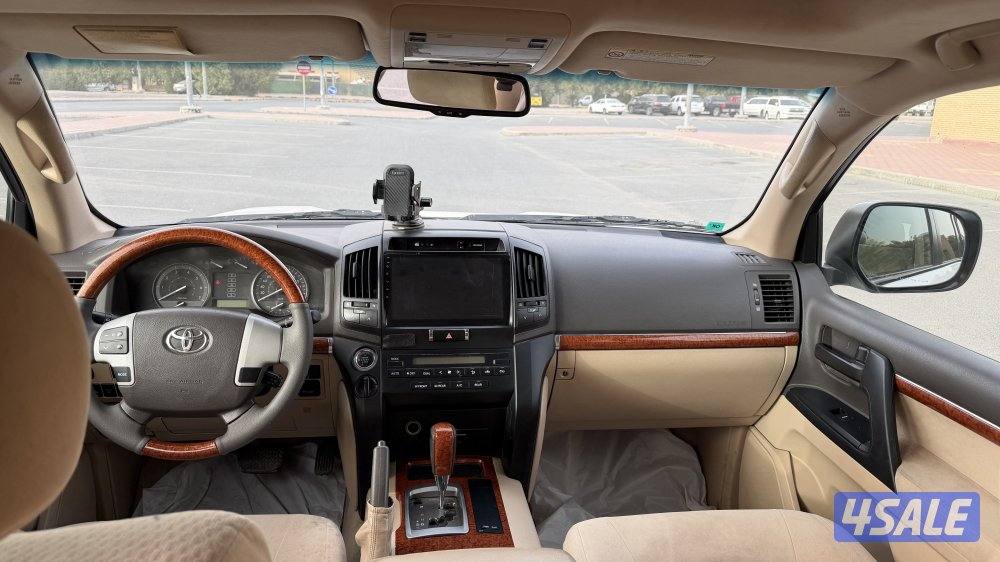 للبيع لاند كروز 2013  G.X.R 89