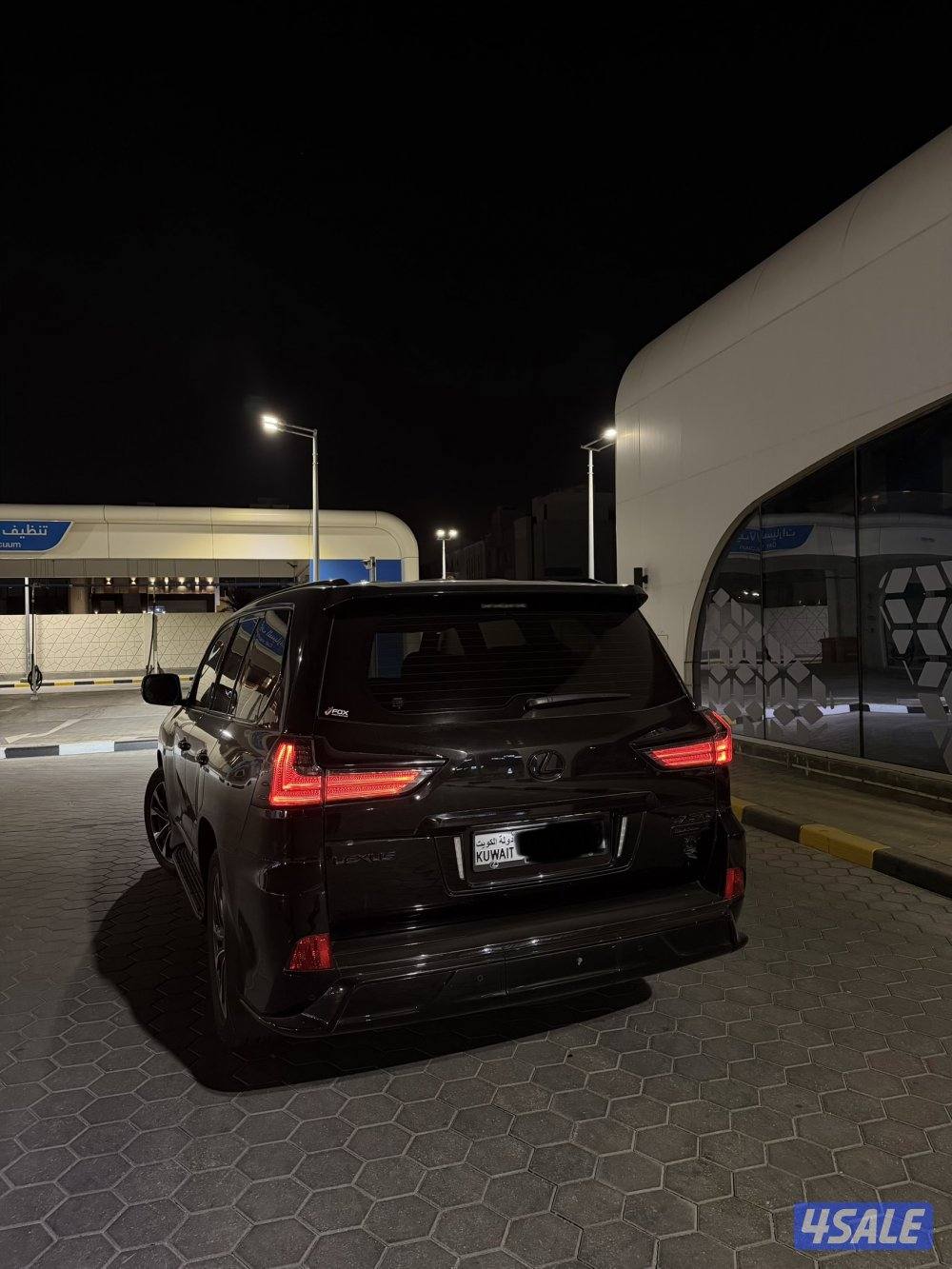 للبيع لكزس 2021 LX5704