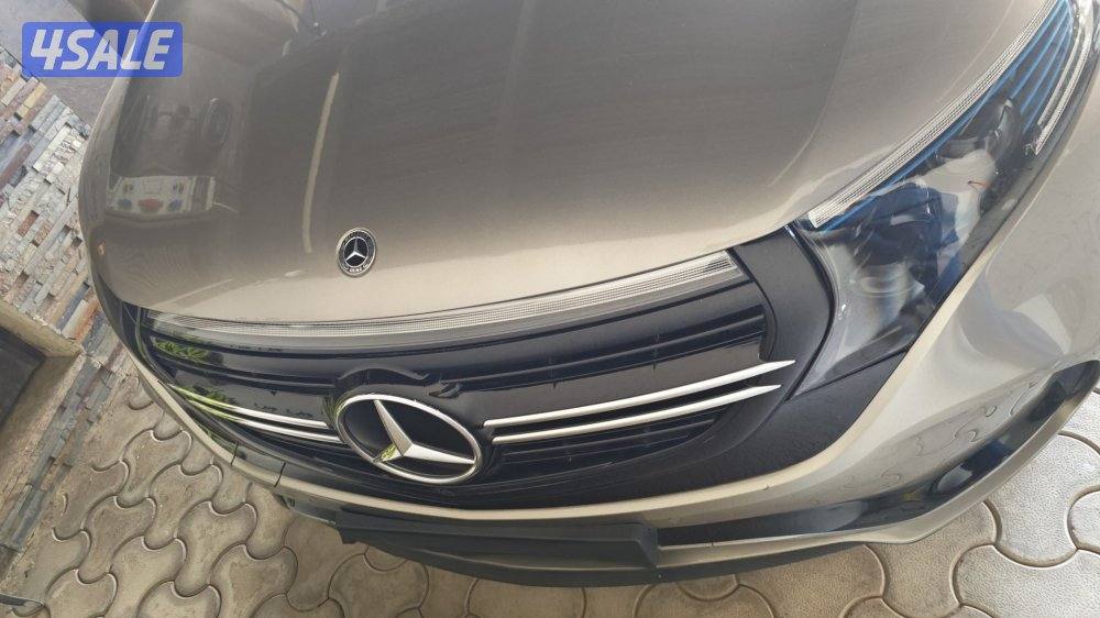 مرسيدس EQC 20214