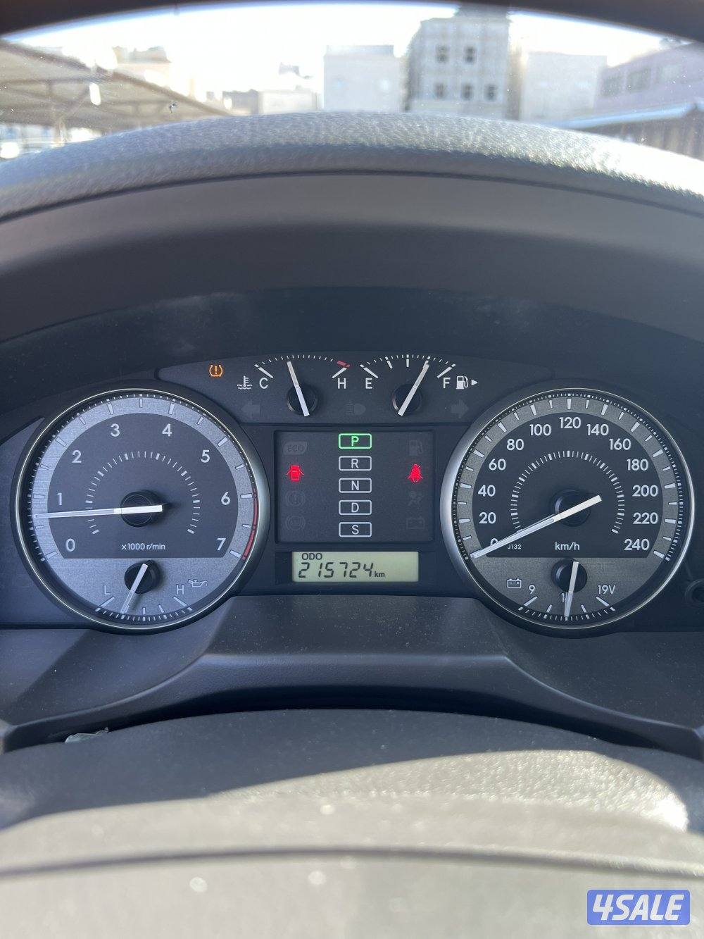 للبيع لاندكروزر gxr 2018 ممشى 215 الف صبغ وكالة9