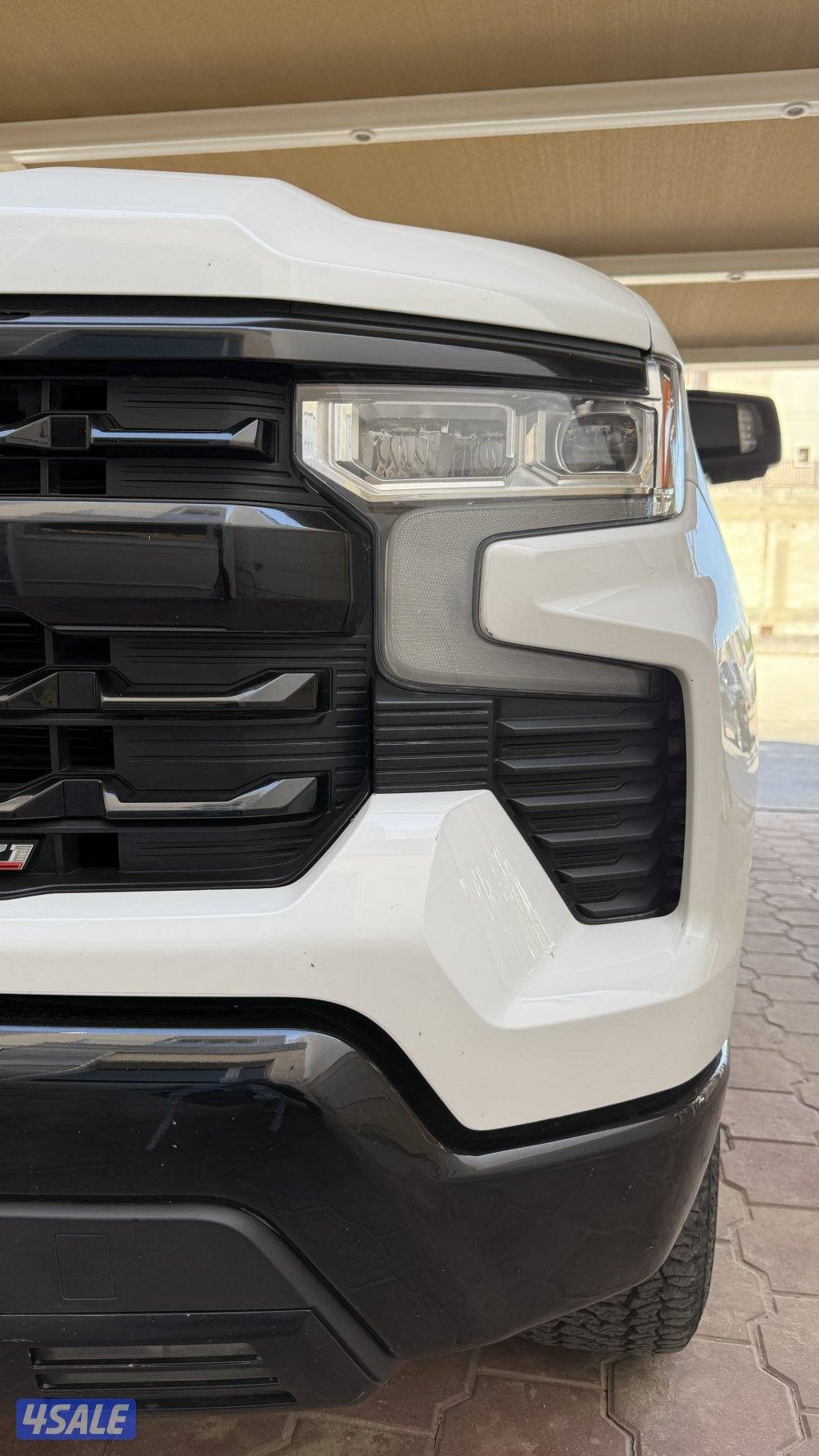 Silverado Trail Boss Z71 White 135 KM - 11,900 KD6