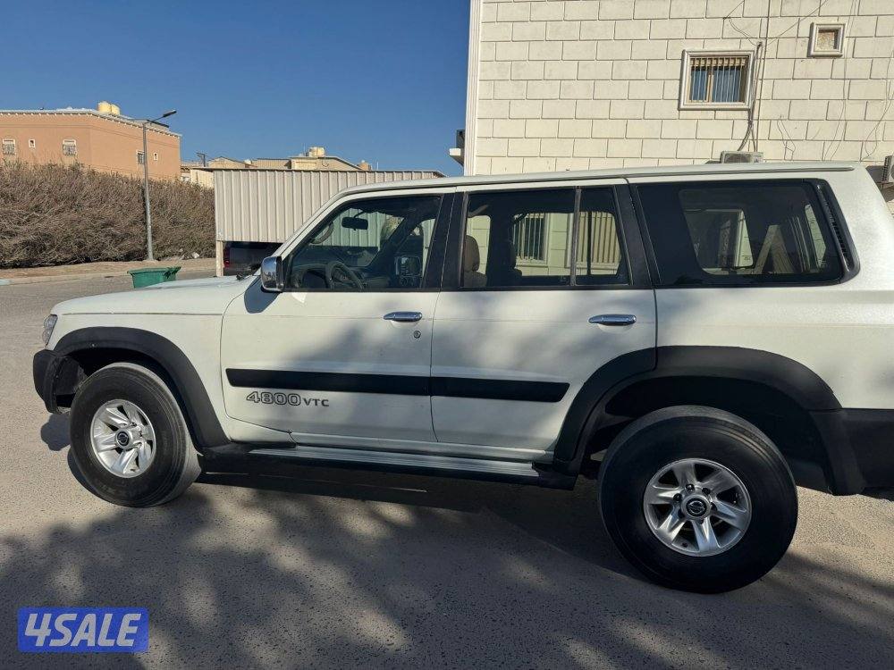 للبيع فتك  جي ال ٢٠٠٢ قير عادي2