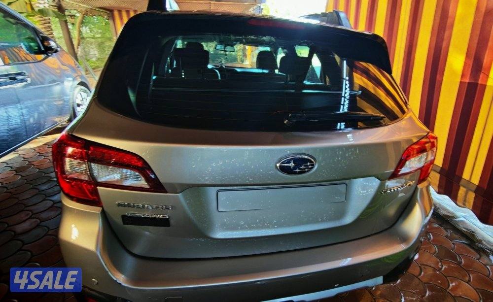 للبيع سوبارو 2017 لون ذهبي2