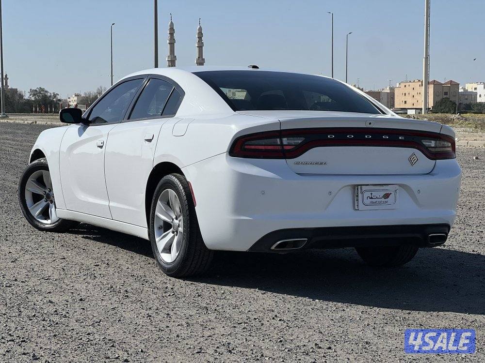 للبيع شارجر موديل20204