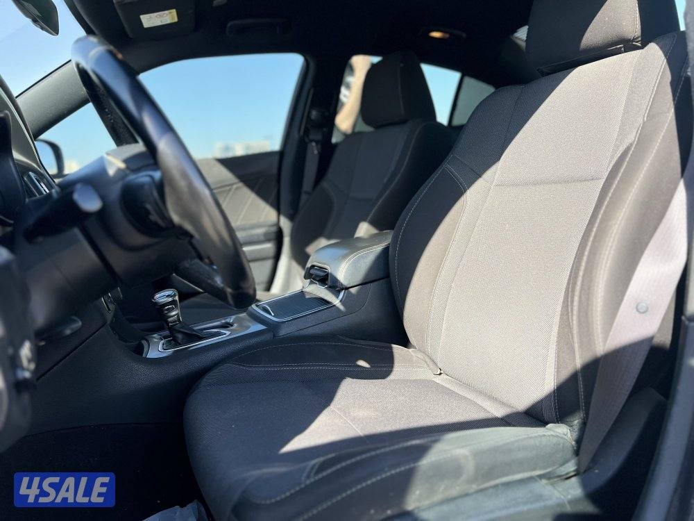 للبيع شارجر موديل20205