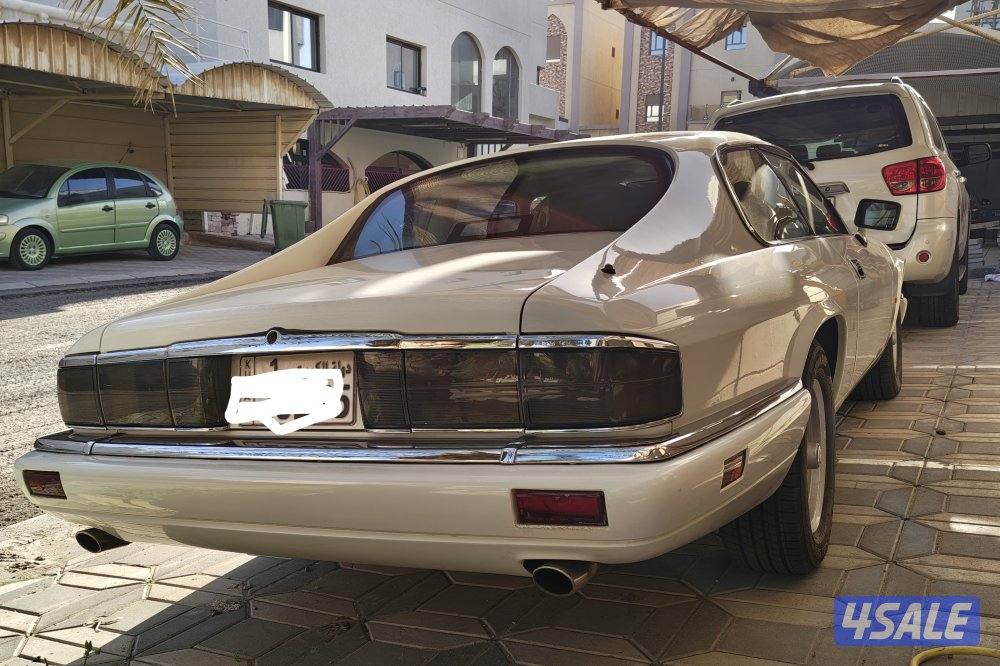 للبيع جاكور xjs  سلندر 64