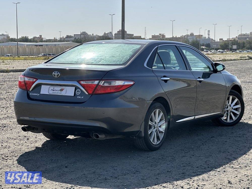 للبيع كامري GLXموديل 20172