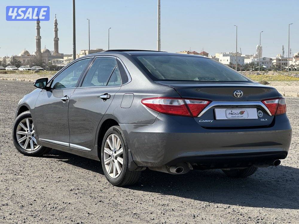 للبيع كامري GLXموديل 20174