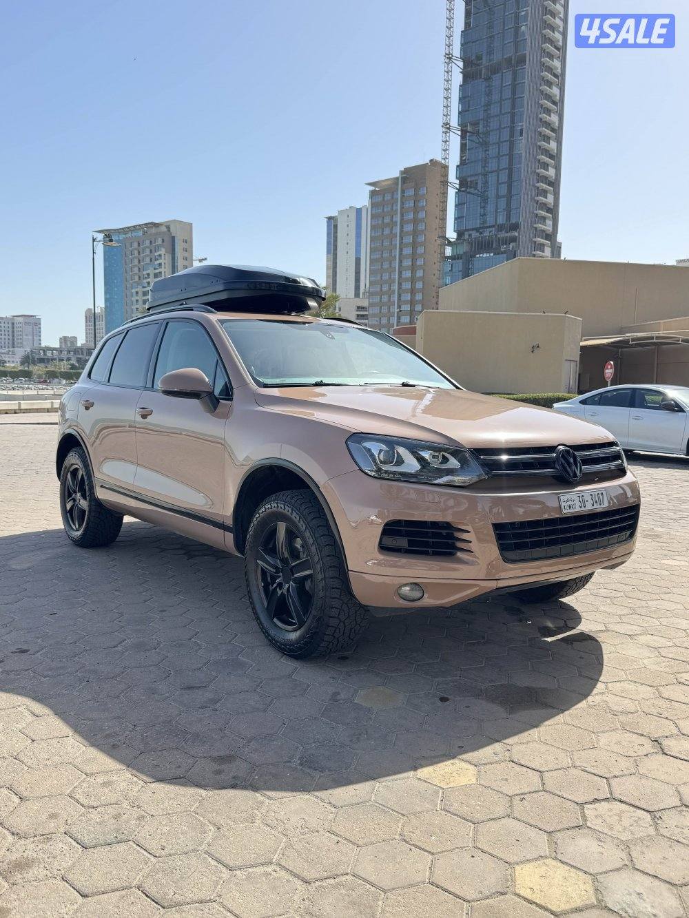 للبيع طوارق موديل 2013 ماشي 1950