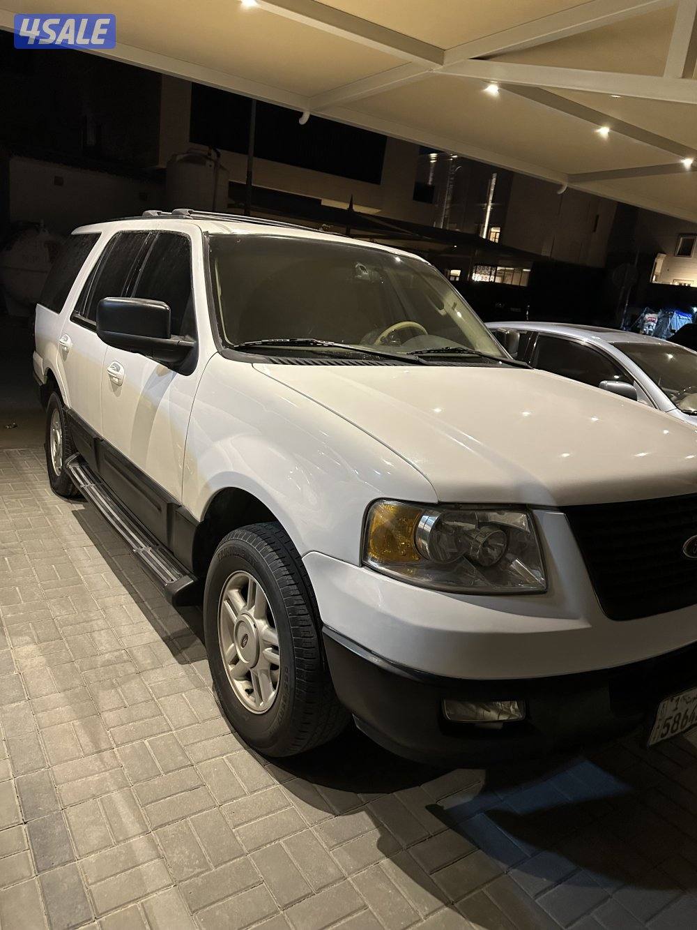 للبيع اكسبديشن موديل ٢٠٠٤2