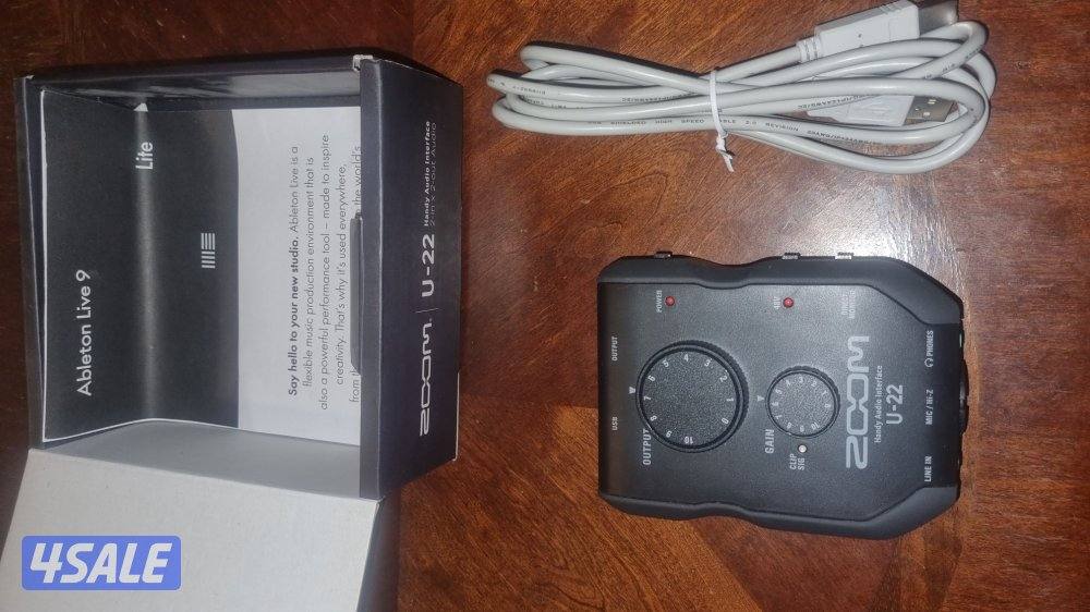 ZOOM U-22 Audio Interface1